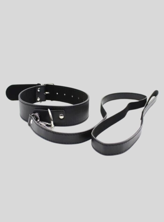 Leather And Leash Bondage Choker With Leash