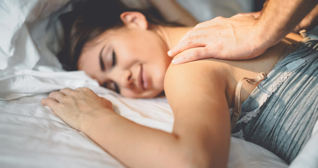 A Step-by-Step Guide to Giving an Erotic Massage